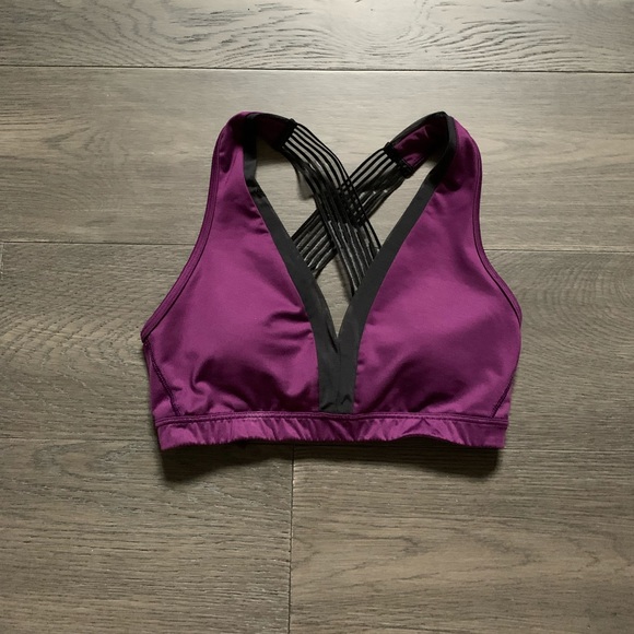Purple cross cross VS sportsbra - Picture 1 of 3